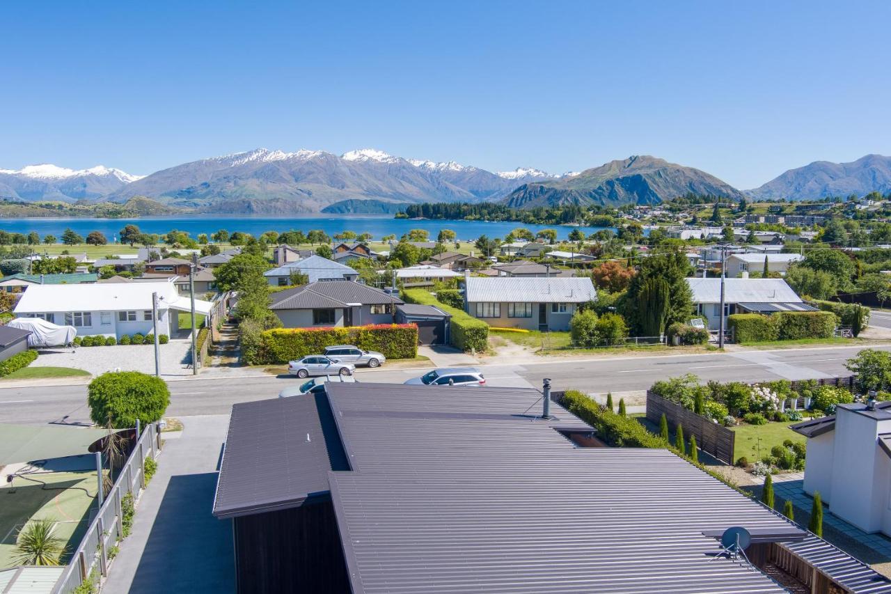 Prime Location On Warren St - 3 Bedroom Town House Wanaka Bagian luar foto
